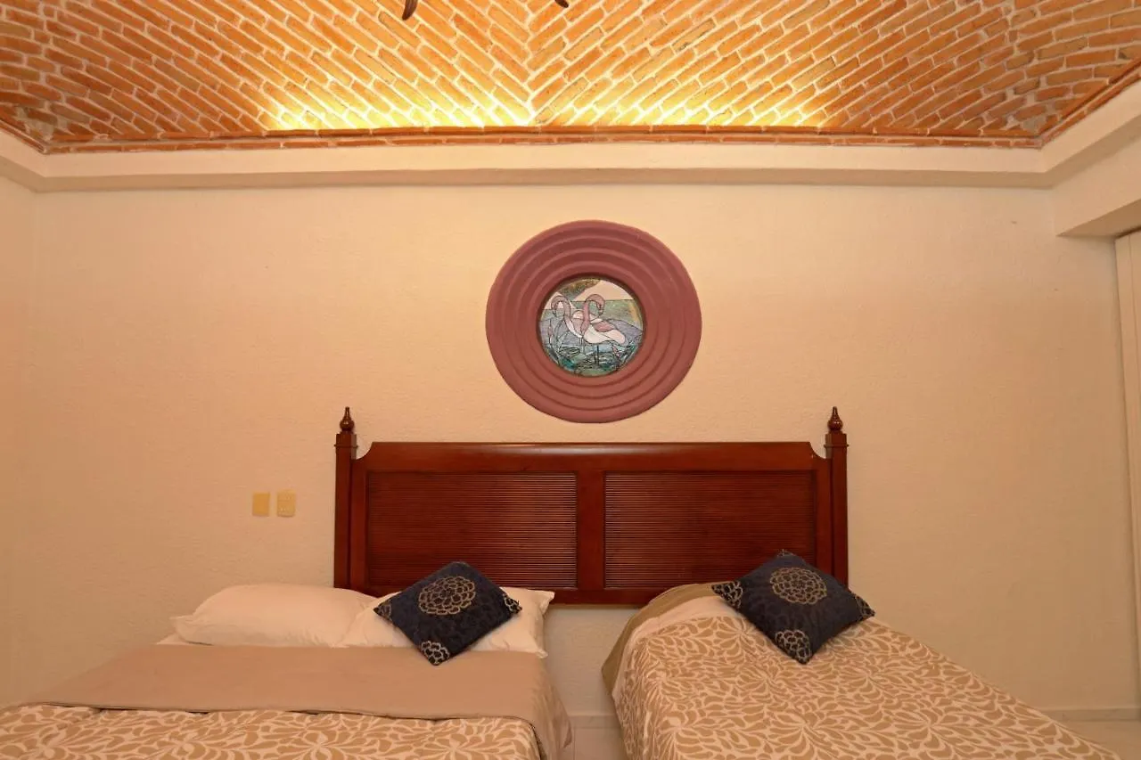 Colibri House Bed and Breakfast Κανκούν